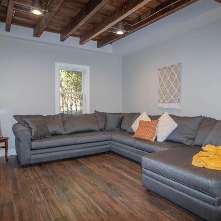 Large Beautiful Apartment ハーシー エクステリア 写真